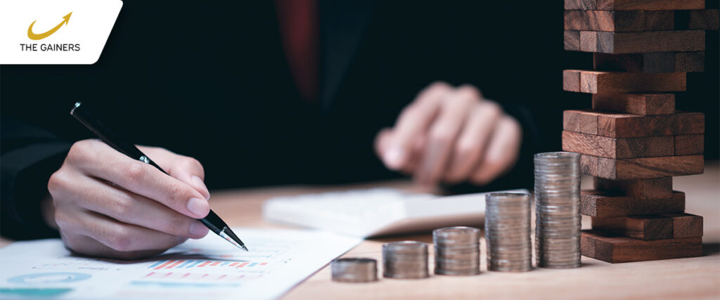 Financial planning in 2025 showing structured investment growth, goal-based wealth planning, and long-term financial stability